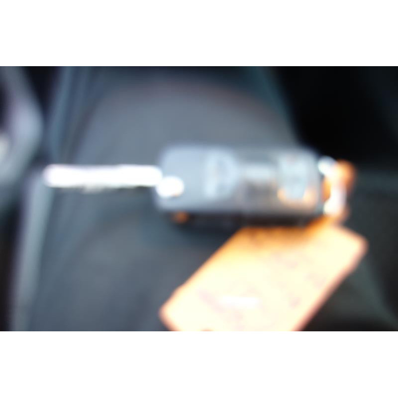 Pretensionneur de ceinture avant droit VOLKSWAGEN GOLF 5 Photo n°12