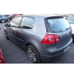 Pretensionneur de ceinture avant gauche VOLKSWAGEN GOLF 5