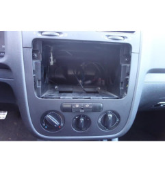 Pretensionneur de ceinture avant gauche VOLKSWAGEN GOLF 5