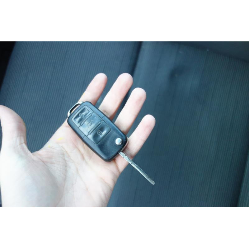 Pretensionneur de ceinture avant gauche VOLKSWAGEN GOLF 5 Photo n°12