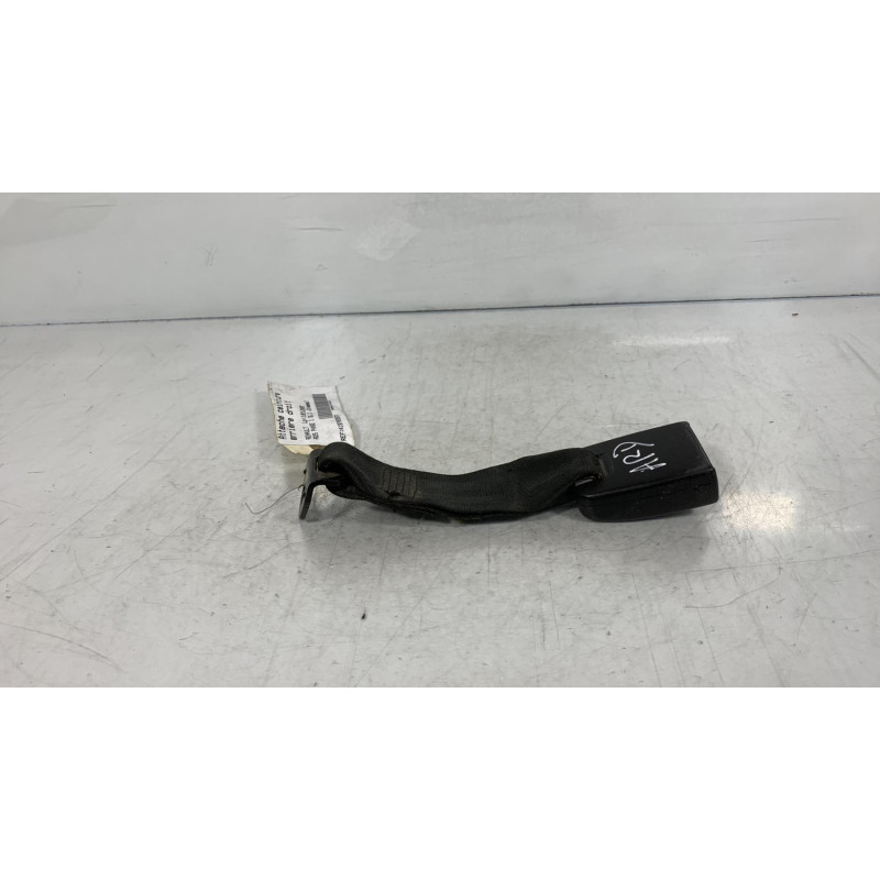 Attache ceinture arriere droit RENAULT R25 Photo n°2