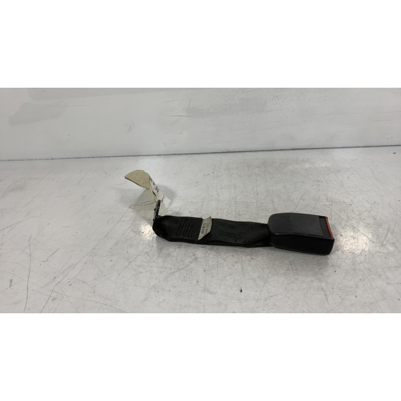 Attache ceinture arriere gauche RENAULT R25 Photo n°2