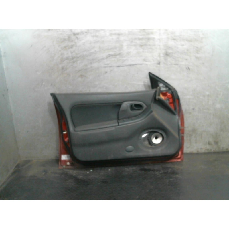 Porte avant gauche MAZDA 323 5 Photo n°2