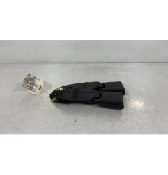 Attache ceinture arriere droit MAZDA 323 5