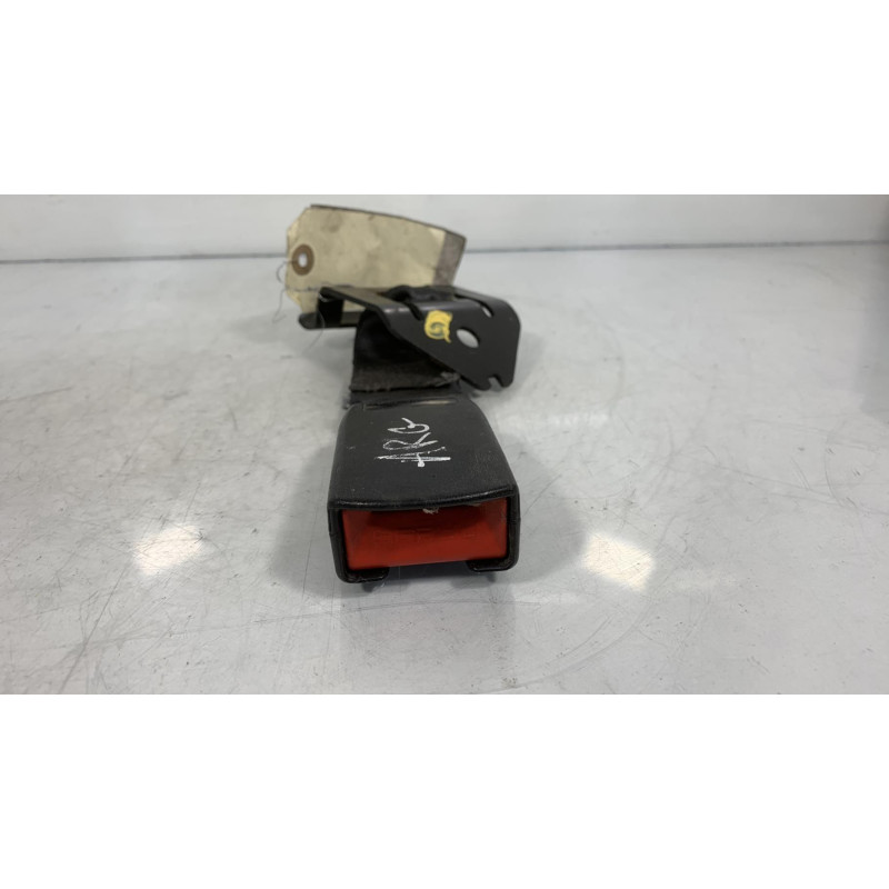 Attache ceinture arriere gauche HONDA CIVIC 6 Photo n°2