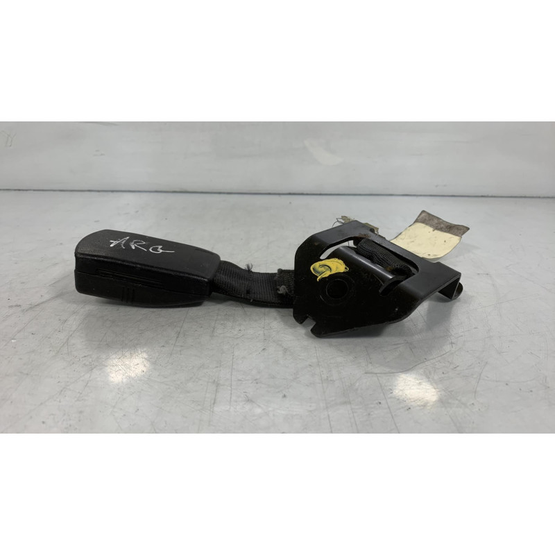 Attache ceinture arriere gauche HONDA CIVIC 6 Photo n°3