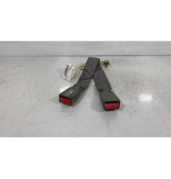 Attache ceinture arriere droit MAZDA DEMIO
