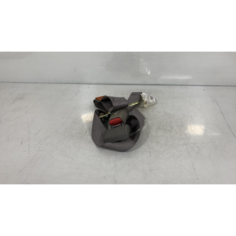 Attache ceinture arriere gauche MAZDA DEMIO Photo n°1
