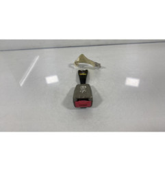 Attache ceinture avant gauche MAZDA DEMIO