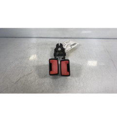 Attache ceinture arriere droit FORD MONDEO 2