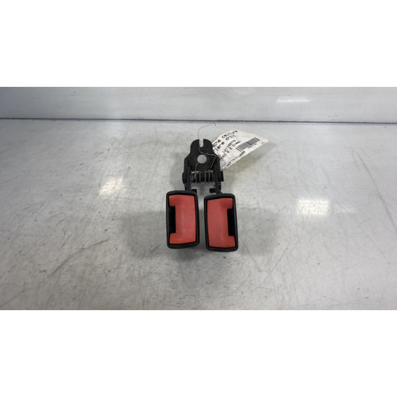 Attache ceinture arriere droit FORD MONDEO 2 Photo n°3