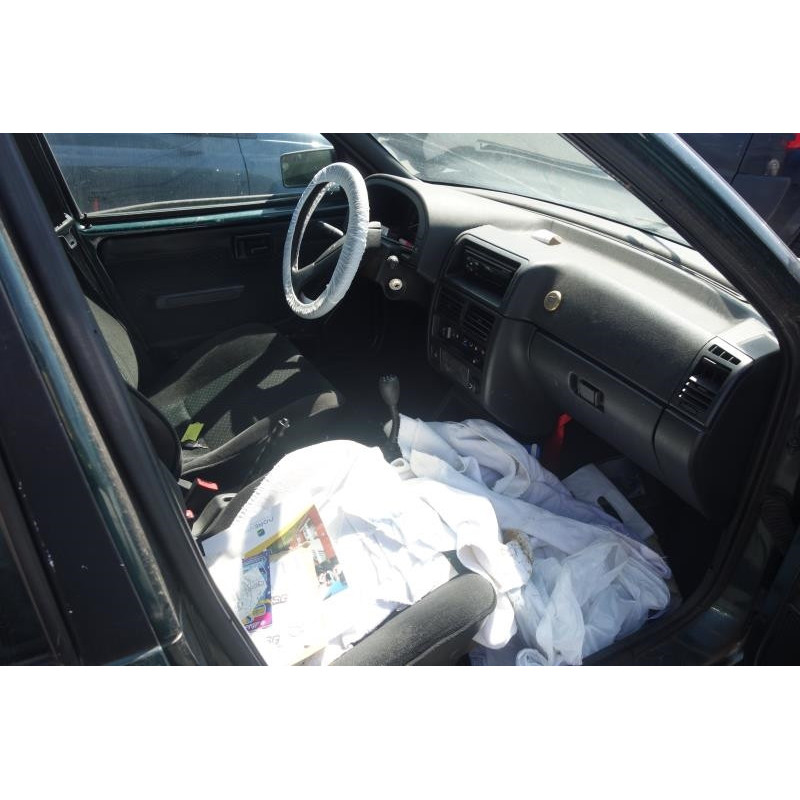 Attache ceinture arriere droit CITROEN AX Photo n°6