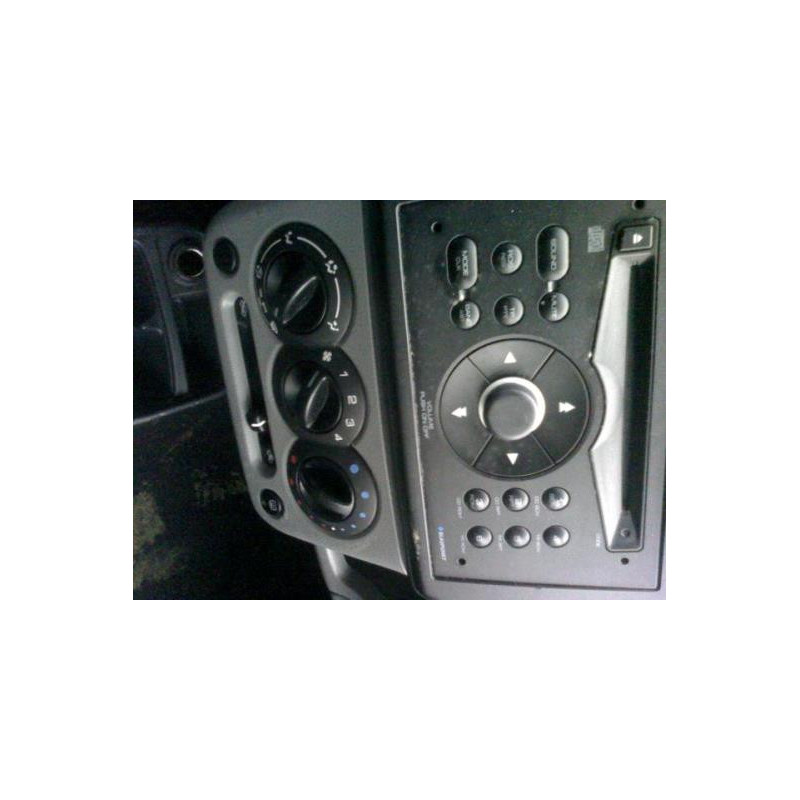 Vitre avant gauche SUZUKI IGNIS 2 Photo n°6