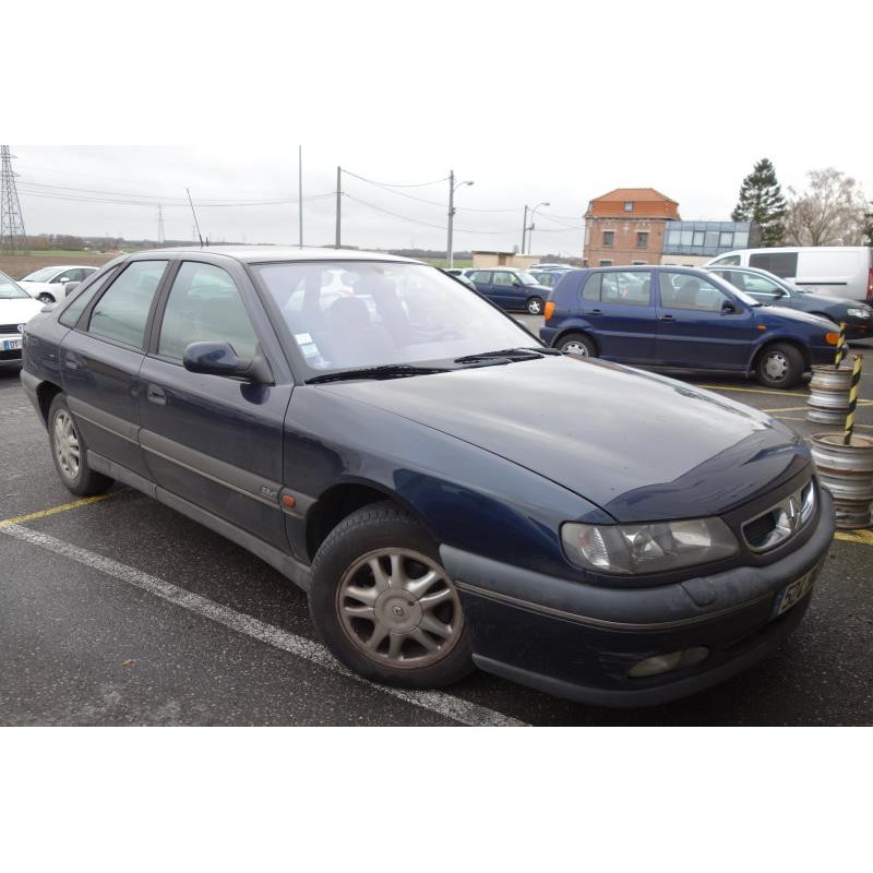 Verin de coffre RENAULT SAFRANE Photo n°3