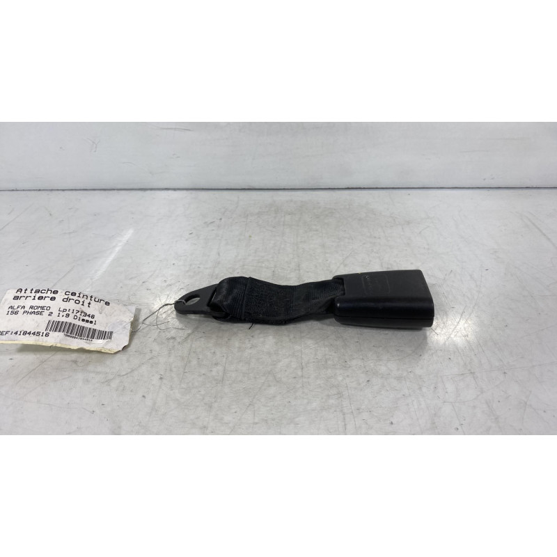 Attache ceinture arriere droit ALFA ROMEO 156 Photo n°3