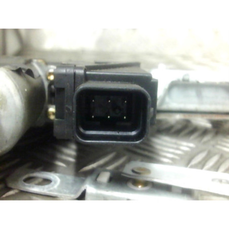 Leve vitre electrique avant droit OPEL CORSA C Photo n°1
