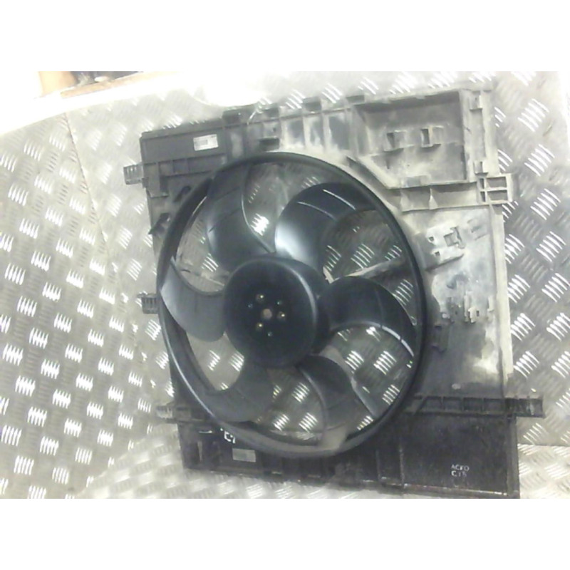 Moto ventilateur radiateur MERCEDES VITO 638 Photo n°3