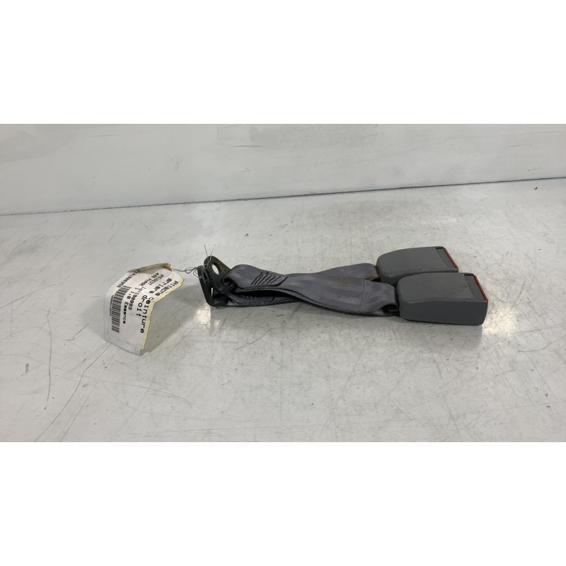 Attache ceinture arriere droit PEUGEOT 406 Photo n°1