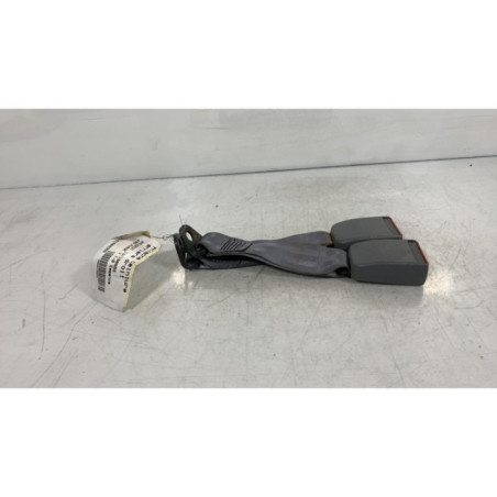 Attache ceinture arriere droit PEUGEOT 406 Photo n°1