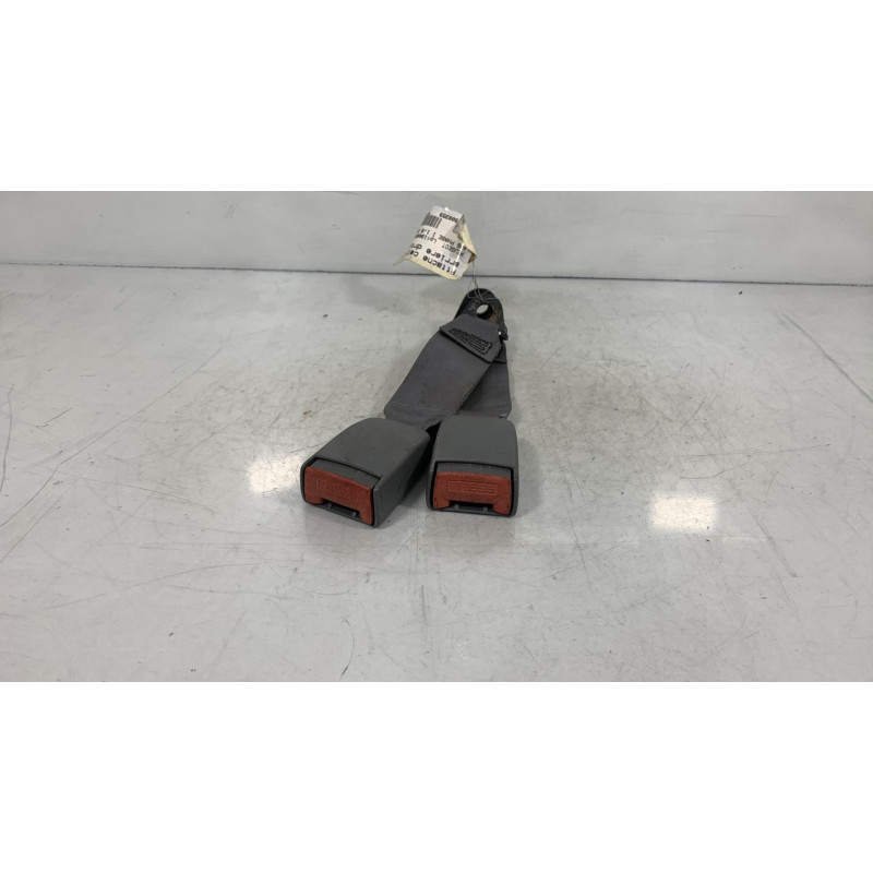 Attache ceinture arriere droit PEUGEOT 406 Photo n°3