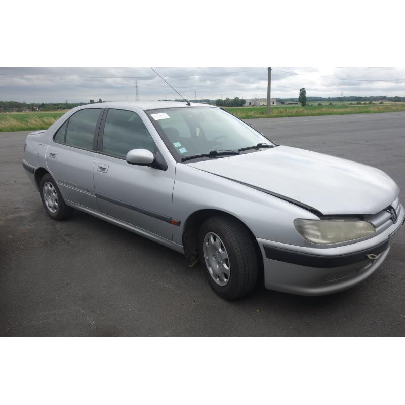Attache ceinture arriere droit PEUGEOT 406 Photo n°5