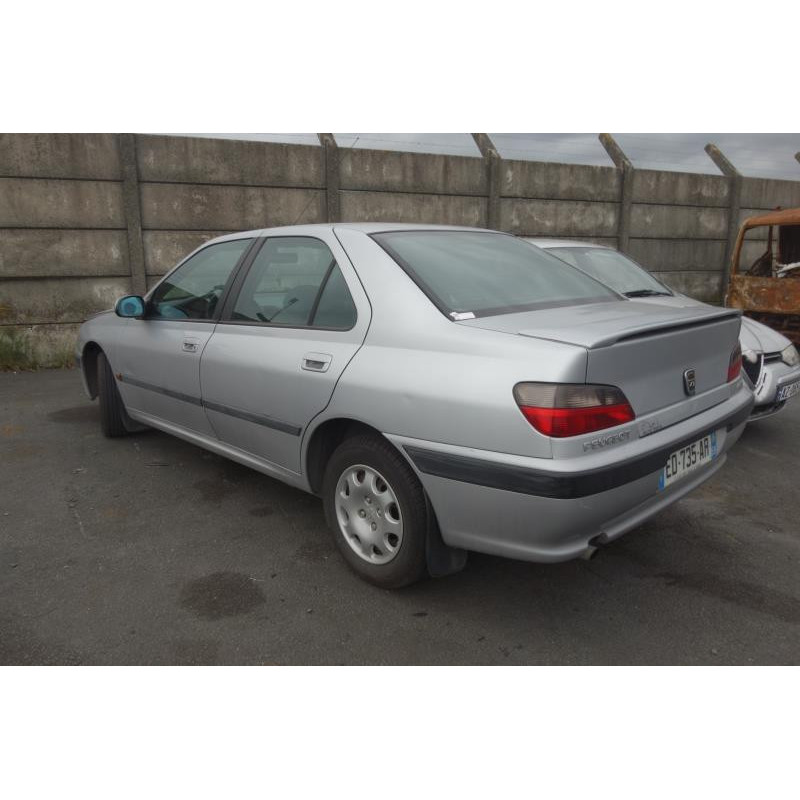 Attache ceinture arriere droit PEUGEOT 406 Photo n°6
