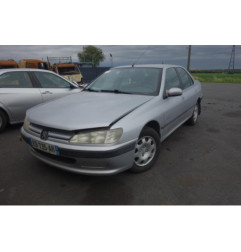 Attache ceinture arriere droit PEUGEOT 406
