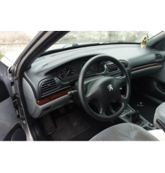 Attache ceinture arriere droit PEUGEOT 406