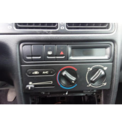 Attache ceinture arriere droit PEUGEOT 406