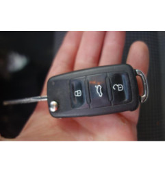Serrure avant droit VOLKSWAGEN GOLF 6