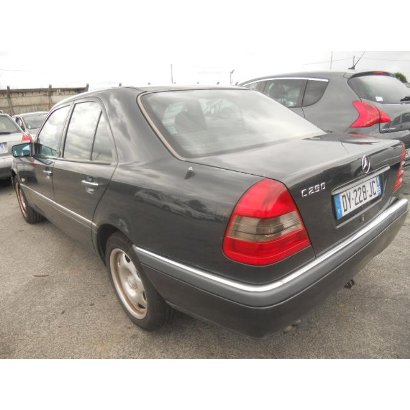 Trappe d'essence MERCEDES CLASSE C Photo n°7