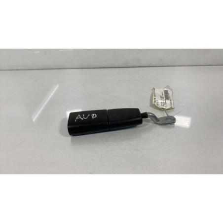 Attache ceinture avant droit LANCIA YPSILON 4 Photo n°1