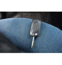 Attache ceinture avant droit LANCIA YPSILON 4