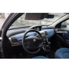 Attache ceinture avant gauche LANCIA YPSILON 4