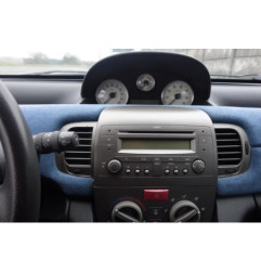 Attache ceinture avant gauche LANCIA YPSILON 4