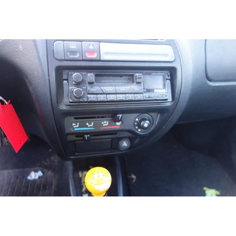 Ceinture arriere droit CITROEN SAXO Photo n°13