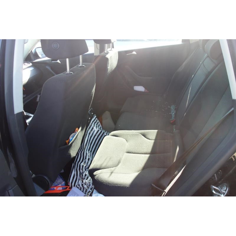 Bouton de warning VOLKSWAGEN PASSAT 5 Photo n°8