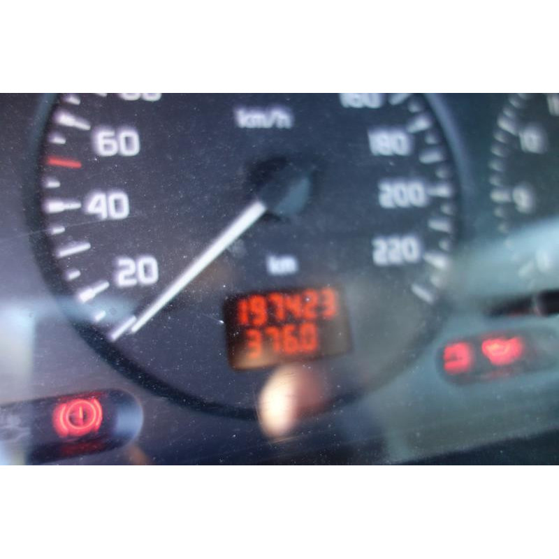 Bouton de warning RENAULT MEGANE 1 Photo n°8