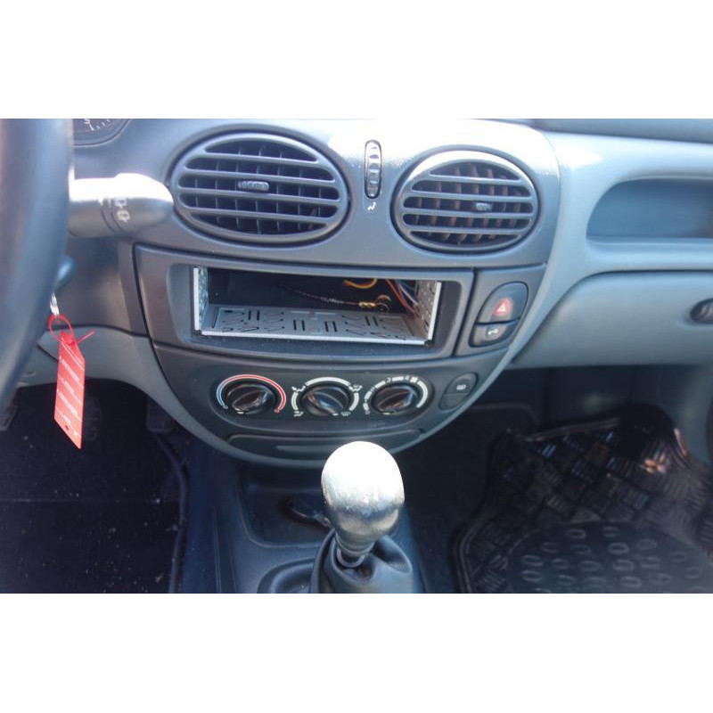 Bouton de warning RENAULT MEGANE 1 Photo n°13