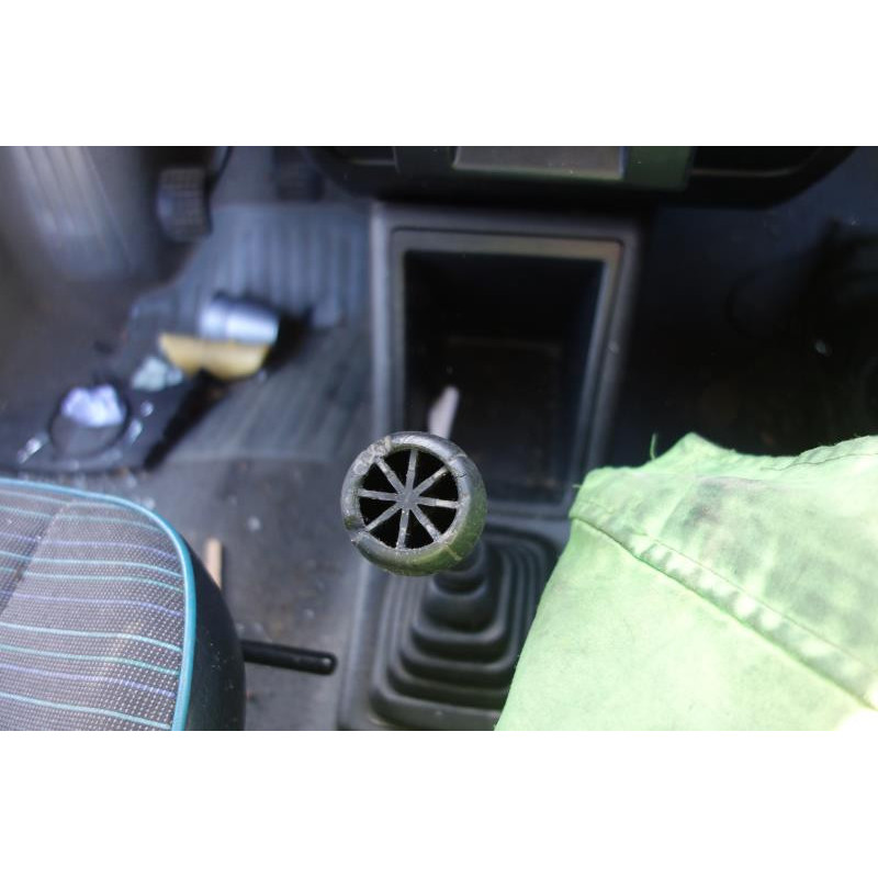 Ceinture arriere gauche CITROEN AX Photo n°8