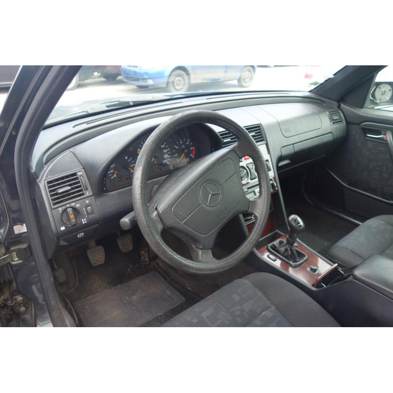 Serrure avant droit MERCEDES CLASSE C 202 Photo n°8