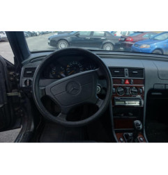 Serrure avant droit MERCEDES CLASSE C 202