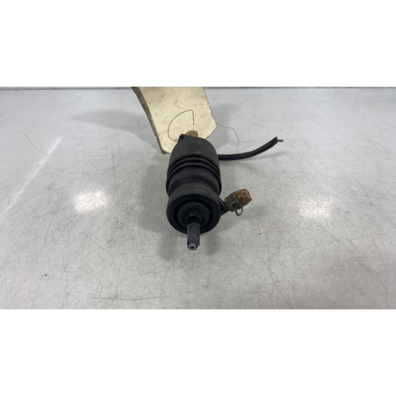 Pompe lave glace avant MERCEDES CLASSE C 202 Photo n°3