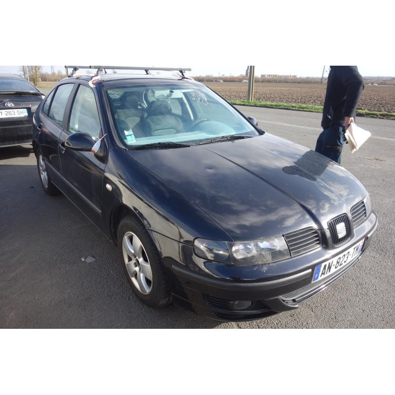 Air bag conducteur SEAT LEON 1 Photo n°3