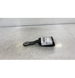 Attache ceinture arriere droit TOYOTA COROLLA VERSO 2
