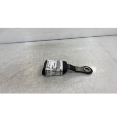 Attache ceinture arriere droit TOYOTA COROLLA VERSO 2