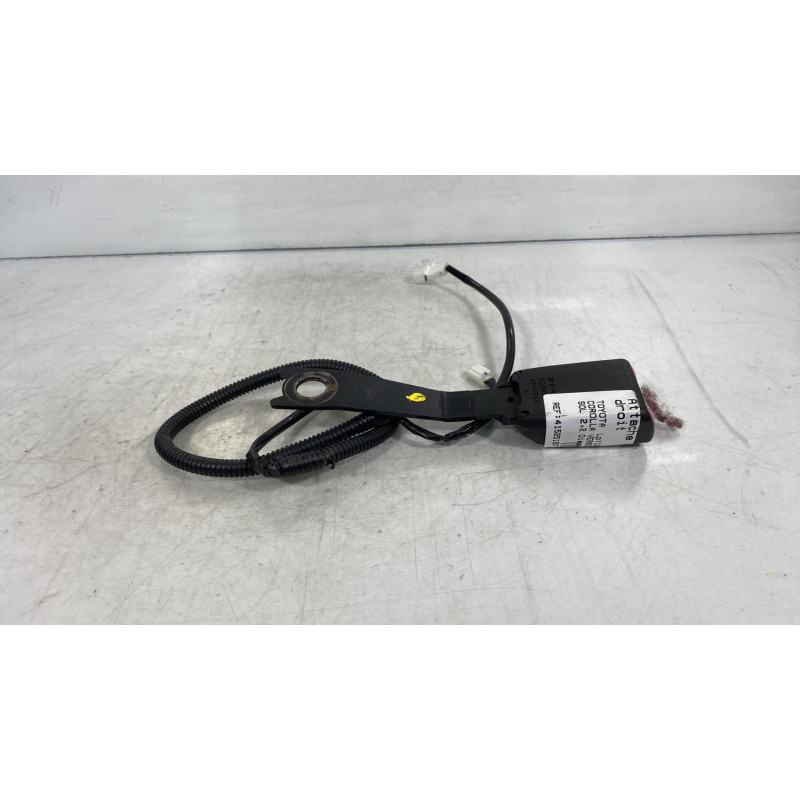 Attache ceinture avant droit TOYOTA COROLLA VERSO 2 Photo n°2