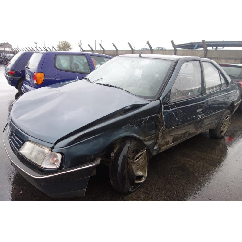Attache ceinture arriere droit PEUGEOT 405 Photo n°4