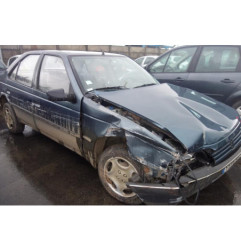 Attache ceinture arriere droit PEUGEOT 405