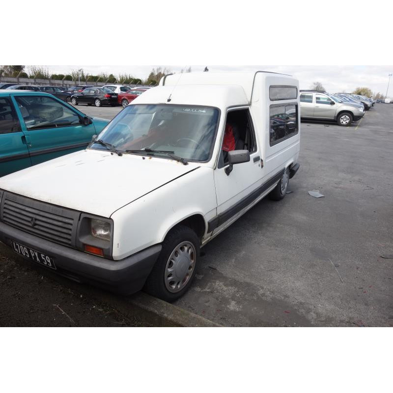 Attache ceinture avant droit RENAULT EXPRESS Photo n°5